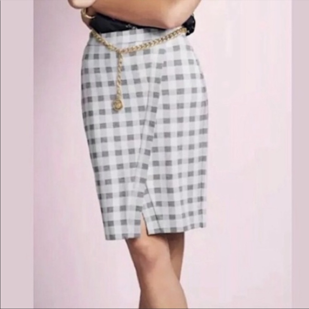 Cabi #5303 Valentina Skirt EUC Size 8